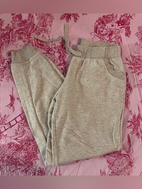 UO grey jogger sweatpants